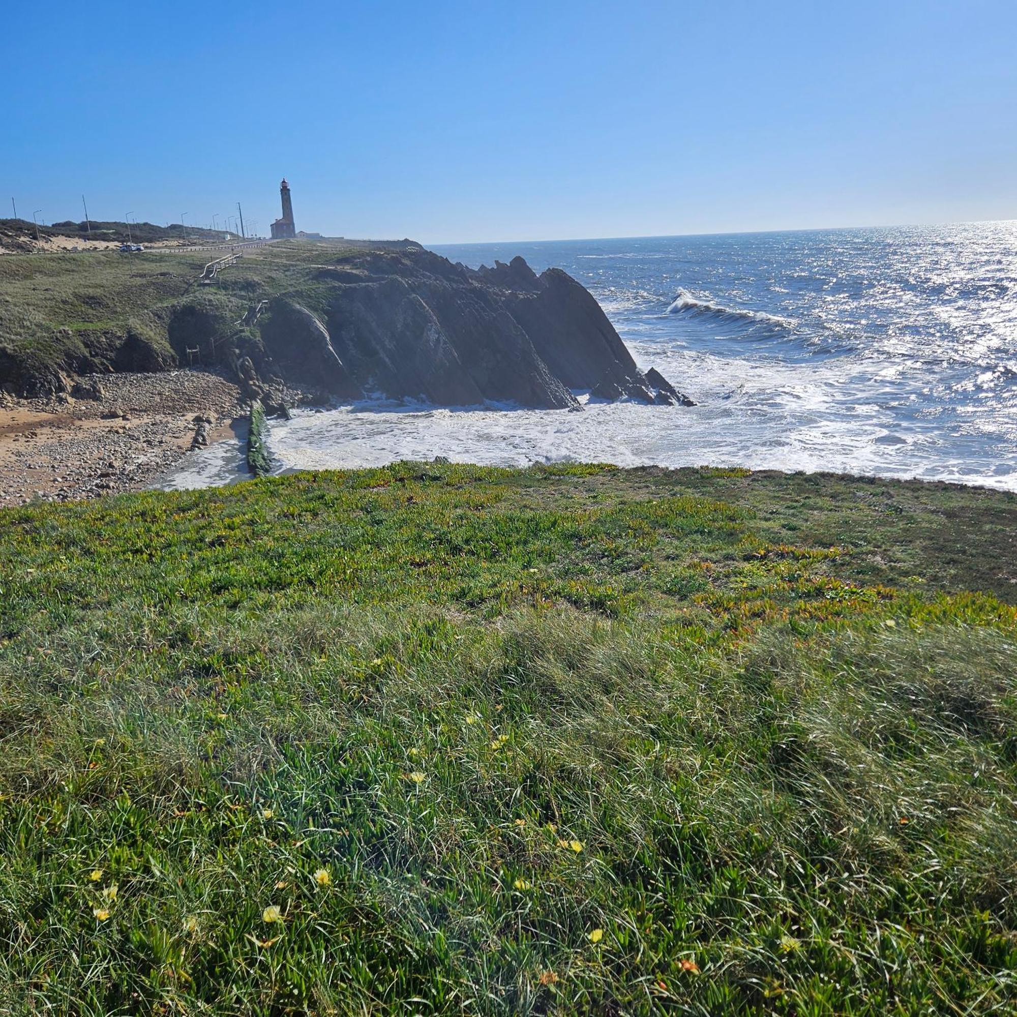 Nazare Uninterrupted Views And Sounds Of The Sea Daire Pataias Dış mekan fotoğraf